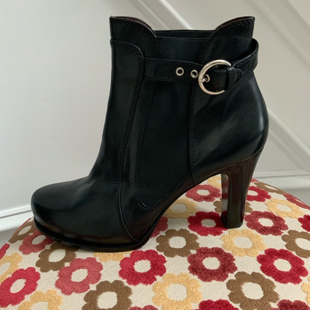 ๐ SPORTMAX Booties - Picture 2 of 6